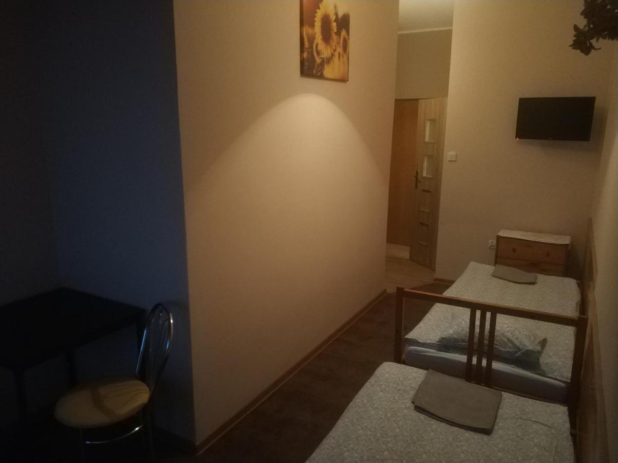 Hotel Mark Marki  Extérieur photo