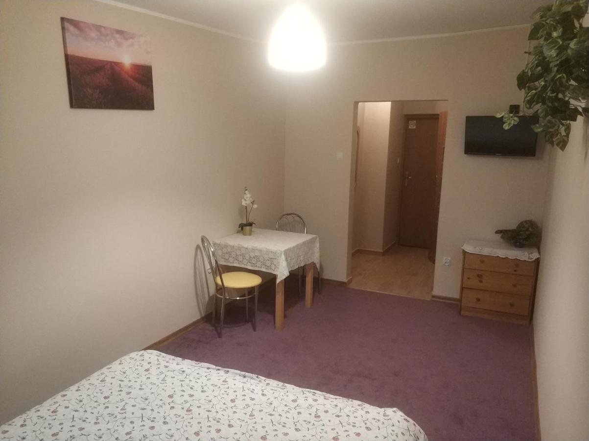 Hotel Mark Marki  Extérieur photo